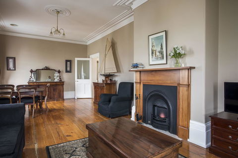 Grand Old Duke - Grafton Accommodation 5