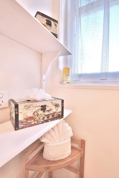 Stamps Of Stanley - Grafton Accommodation 20