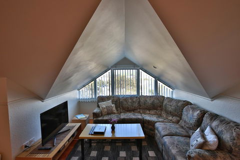 Stamps Of Stanley - Grafton Accommodation 5