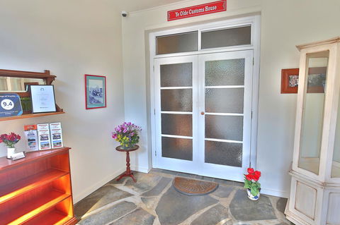 Stamps Of Stanley - Grafton Accommodation 0