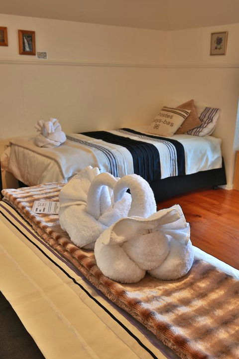 Stamps Of Stanley - Grafton Accommodation 6