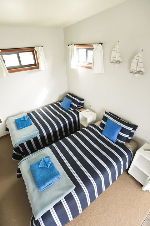 Larus Waterfront Cottage - Grafton Accommodation 6