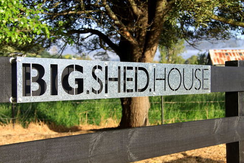 BIG.SHED.HOUSE - Grafton Accommodation 10