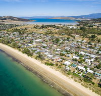 Aqua Beachfront - Grafton Accommodation