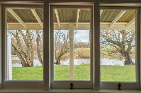 Ratho Farm - Grafton Accommodation 13