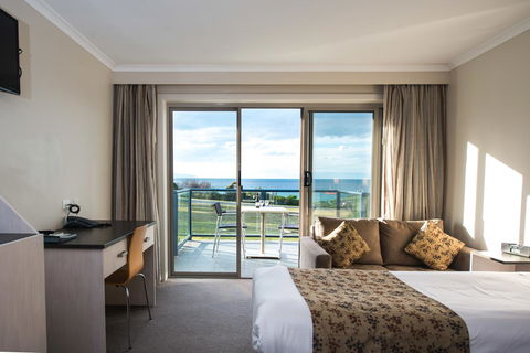 Beachfront Bicheno - Grafton Accommodation 15