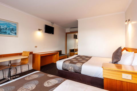 Beachfront Bicheno - Grafton Accommodation 13
