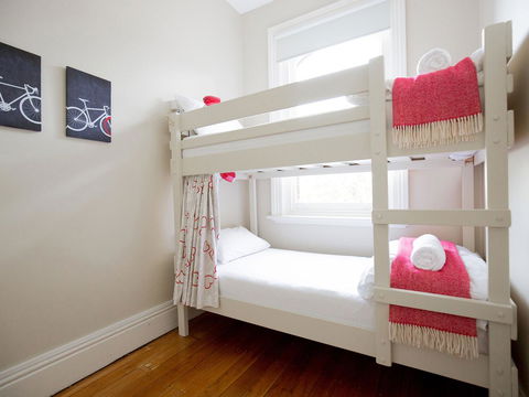 Montacute Boutique Bunkhouse - Grafton Accommodation 5