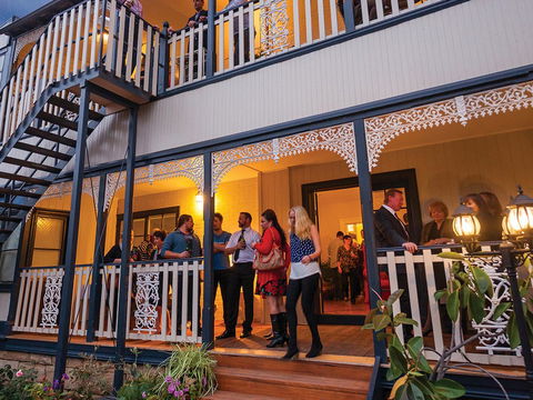 Montacute Boutique Bunkhouse - Grafton Accommodation 23