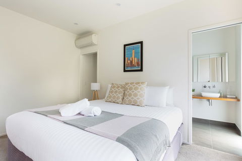 Blessington Beach Retreat - Grafton Accommodation 11