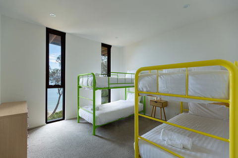 Blessington Beach Retreat - Grafton Accommodation 25