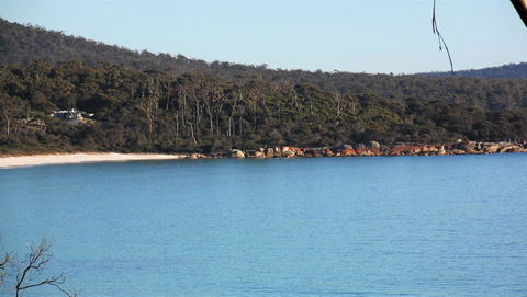 KINGFISHER COTTAGE Beachfront At The Binalong Bay - Grafton Accommodation 12
