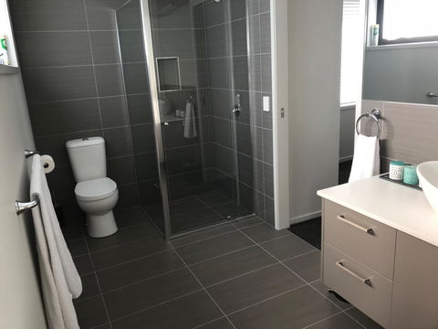 Self Contained Beach View Apartment - Grafton Accommodation 10