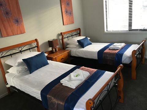 Self Contained Beach View Apartment - Grafton Accommodation 12