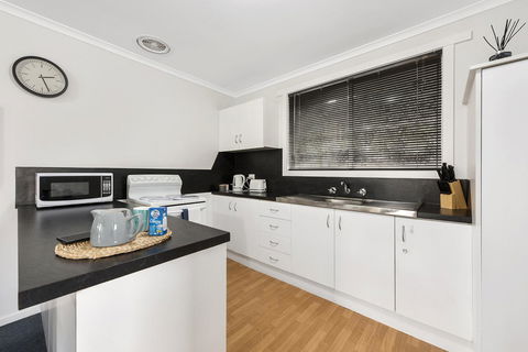 Elkie Villa - 2 Bedroom Unit - Burnie - Grafton Accommodation 3