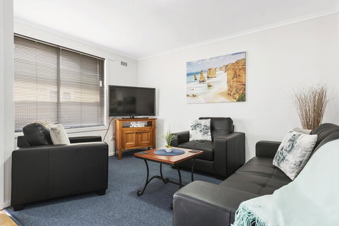 Elkie Villa - 2 Bedroom Unit - Burnie - Grafton Accommodation 5