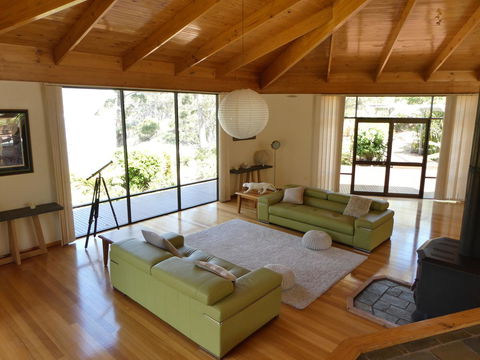 Osprey Lodge & Bungalow - Grafton Accommodation 7
