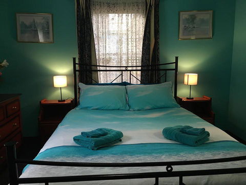 Blue Wren Bungalow - Grafton Accommodation 3