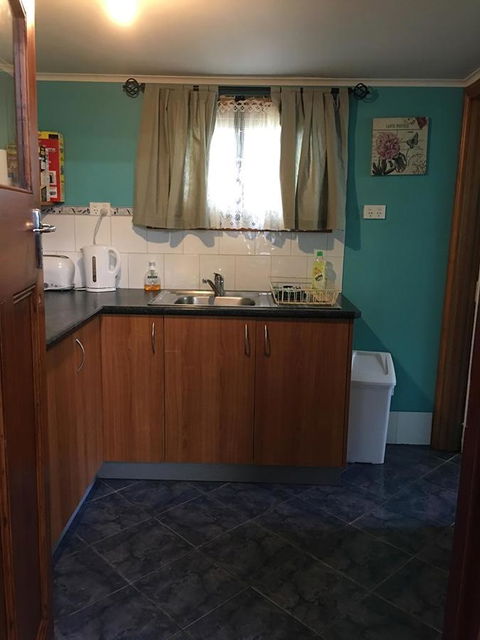 Blue Wren Bungalow - Grafton Accommodation 2