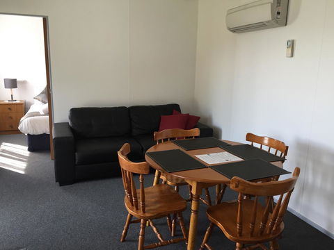 Regatta Point Tavern & Holiday Villas - Grafton Accommodation 18