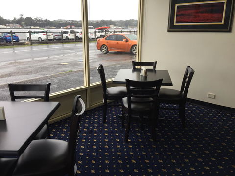 Regatta Point Tavern & Holiday Villas - Grafton Accommodation 23