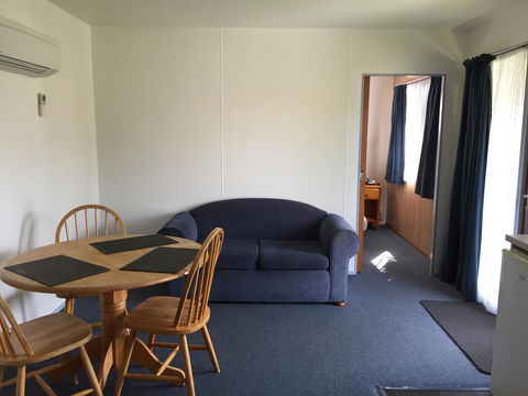 Regatta Point Tavern & Holiday Villas - Grafton Accommodation 21