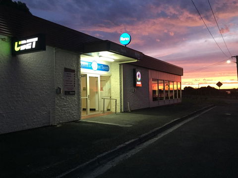 Regatta Point Tavern & Holiday Villas - Grafton Accommodation 9