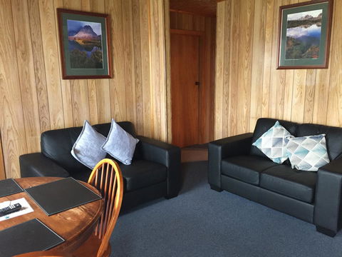 Regatta Point Tavern & Holiday Villas - Grafton Accommodation 11