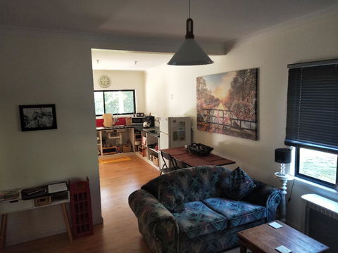 Wanderlust Cottage - Grafton Accommodation 6