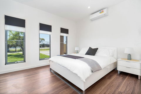 Rosewater Townhouses Dromana - Grafton Accommodation 29
