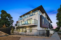 Book Notting Hill Accommodation Vacations Grafton Accommodation Grafton Accommodation