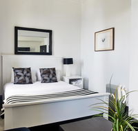The Royal Hotel Mornington - Grafton Accommodation