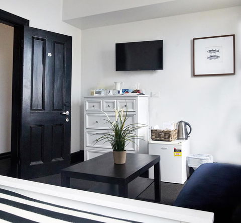 The Royal Hotel Mornington - Grafton Accommodation 14