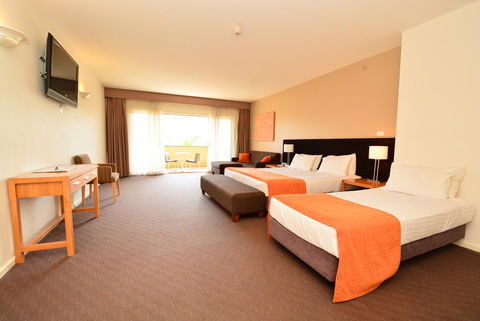 Mornington Hotel - Grafton Accommodation 2