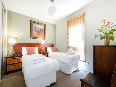 Boutique Stays Sandyside- Sandringham Villa Units - Grafton Accommodation 3