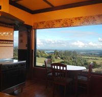 A Cottage with a View at Tudor Ridge - Grafton Accommodation