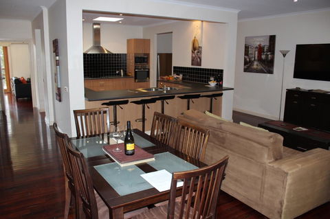 Yering Gorge Cottages - Grafton Accommodation 17