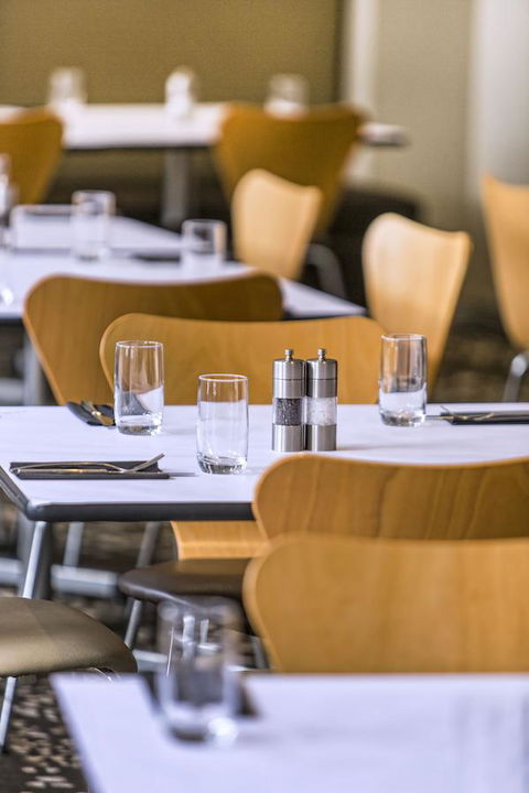 Holiday Inn Melbourne Airport, An IHG Hotel - Grafton Accommodation 6