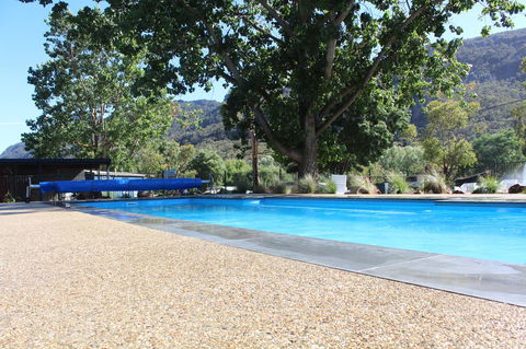 Halls Gap Lakeside Tourist Park - Grafton Accommodation 6