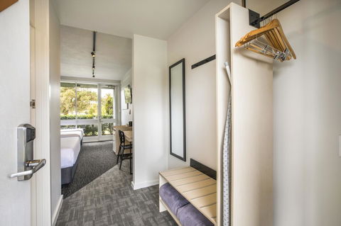 Nightcap At Seaford Hotel - Grafton Accommodation 22