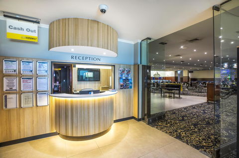 Nightcap At Seaford Hotel - Grafton Accommodation 10