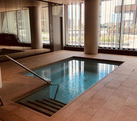 Winston Apartments Docklands - Grafton Accommodation 26