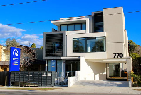 Whitehorse Apartments Hotel - Grafton Accommodation 0