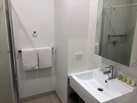 Whitehorse Apartments Hotel - Grafton Accommodation 3