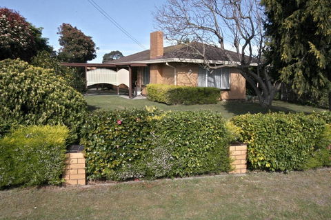 Jacaranda House - Grafton Accommodation 0