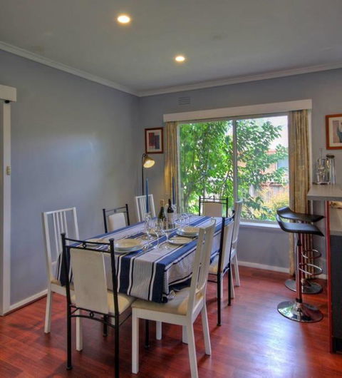 Jacaranda House - Grafton Accommodation 3