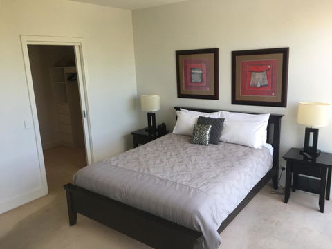 Geelong Waterfront Penthouse Apartment - Grafton Accommodation 6