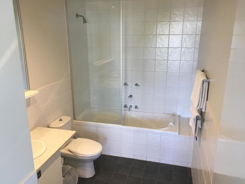 Geelong Waterfront Penthouse Apartment - Grafton Accommodation 15