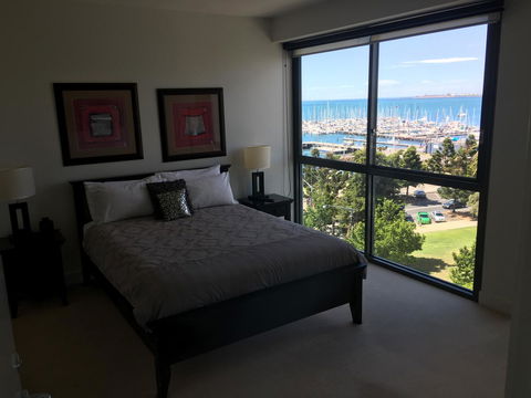 Geelong Waterfront Penthouse Apartment - Grafton Accommodation 7
