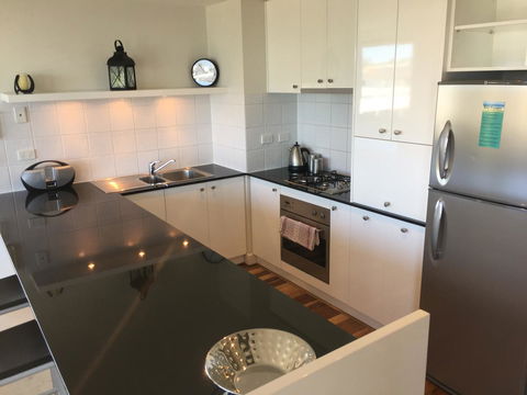 Geelong Waterfront Penthouse Apartment - Grafton Accommodation 8